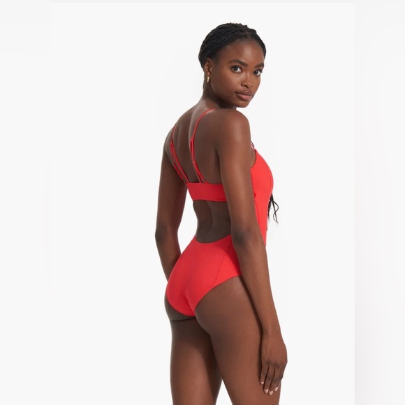 BNWT Vuori Dune one piece in Vermillion - small - Picture 2 of 9